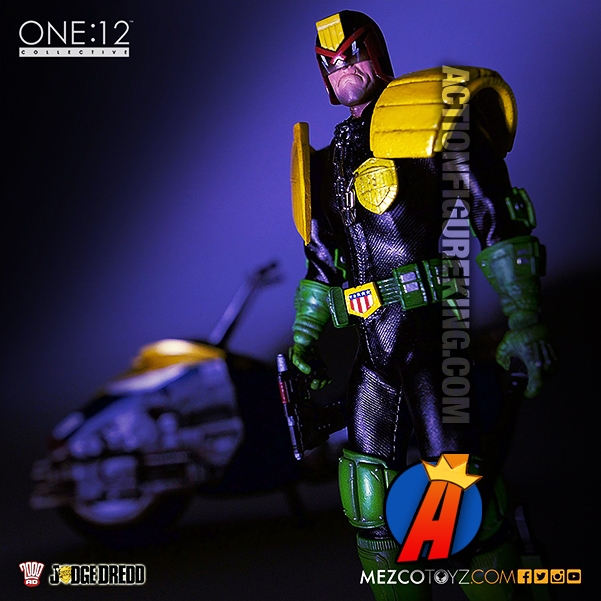 mezco one 12 judge dredd