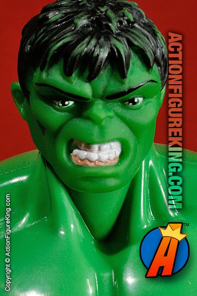 Famous Cover Series Hulk Figure