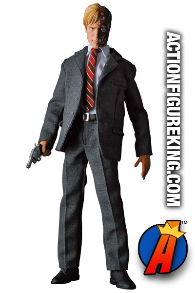 THE DARK KNIGHT Real Action Heroes HARVEY DENT aka TWO-FACE Figure from ...