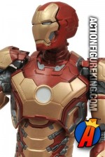 Fully articulated Marvel Select Iron Man 3  Mark 42 movie action figure from Diamond.