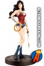 EAGLEMOSS DC SUPER-HEROES 13-INCH MEGA WONDER WOMAN LIMITED EDITION FIGURE