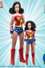 DC COMICS SIXTH-SCALE Justice League WONDER WOMAN MEGO ACTION FIGURE with Cloth Uniform