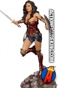 MOEBIUS MODELS DC COMICS BATMAN VS. SUPERMAN: WONDER WOMAN 1:8th SCALE MODEL