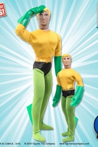 DC COMICS SIXTH-SCALE Justice League AQUAMAN MEGO Style Action Figure with Cloth Uniform