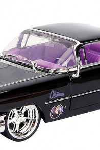 DC Bombshells 1957 Corvette Batgirl Die Cast Vehicle and Figure from JADA TOYS