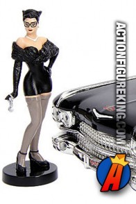 JADA TOYS DC BOMBSHELLS 1959 DIE-CAST METAL CADILLAC and CATWOMAN Figure