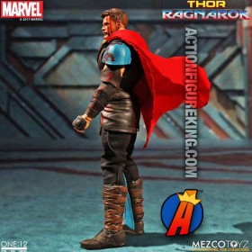 MEZCO 1:12 COLLECTIVE MARVEL COMICS THOR RAGNRAOK ACTION FIGURE