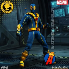 MEZCO ONE:12 COLLECTIVE San Diego Comicon Exclusive DEADPOOL ACTION FIGURE X-Men Version