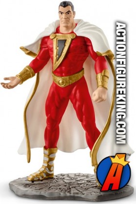 SCHLEICH DC COMICS 4-INCH SCALE SHAZAM! PVC FIGURE