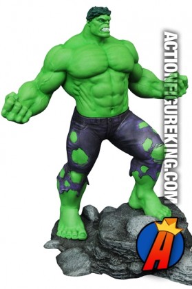 MARVEL Gallery THE INCREDIBLE HULK PVC Figure from DST.