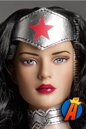 New 52 Wonder Woman fashioj figure from Tonner.
