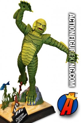 MOEBUIS MODELS MONSTERS OF THE MOVIES SWIMMING CREATURE 1-8th MODEL KIT