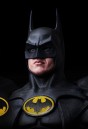 Hot Toys gives you three different head sculpts with this Michael Keaton Batman figure.