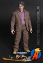 The Hot Toys Bruce Banner figure comes with lots of accesories including extra hands.