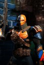 Mezco 1:12 Scale fully articulated Teen Titans villain DEATHSTROKE Action Figure.