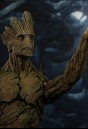 Hot Toys includes an open left palm with real-like glow effect with their Groot figure.