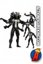 Mix up your Marvel Select Venom figure to make your own combination.