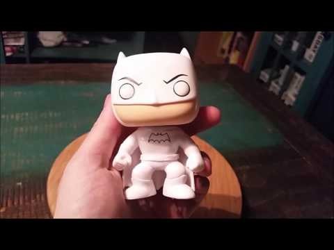 Pop! North Pole Camo Batman Target Exclusive DC Funko Vinyl Figure Review