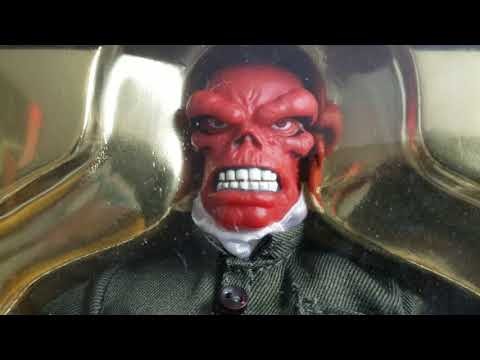 MARVEL FAMOUS COVERS RED SKULL FIGURE