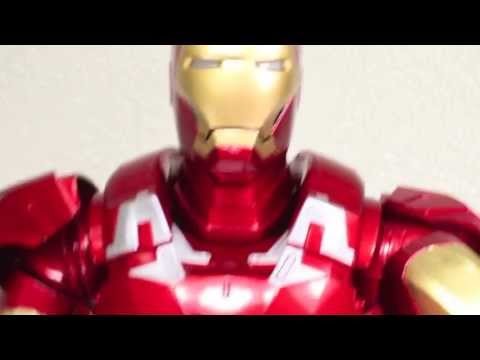 The Avengers NECA Mark VII Iron Man 1/4 Scale Collectible Figure Review