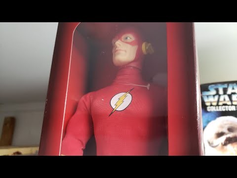 MEGO 14-INCH JLA THE FLASH ACTION FIGURE REVIEW