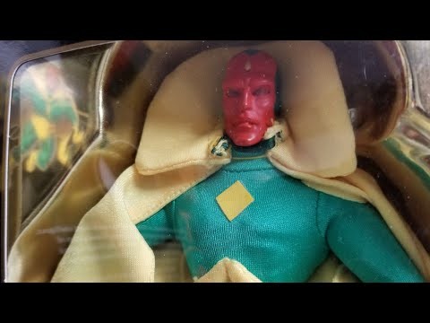 MARVEL FAMOUS COVERS THE VISION FIGURE REVIEW