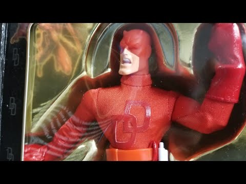 MARVEL FAMOUS COVERS DAREDEVIL FIGURE REVIEW
