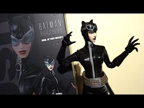 MEDICOM HUSH CATWOMAN FIGURE REVIEW