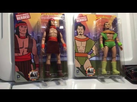 Review of Mego styled Super Friends 8-Inch Samurai Action Figure from Figures Toy Co.