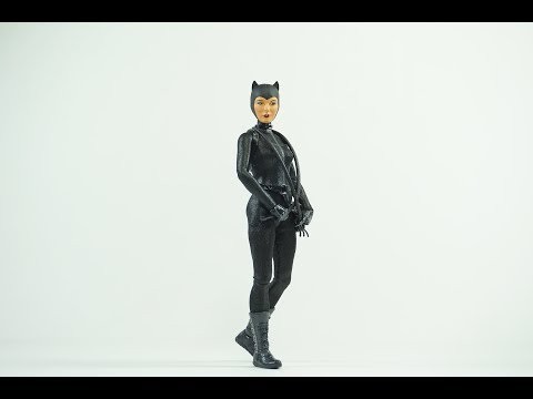 Mezco Toyz One:12 Collective DC Comics CAT WOMAN Action Figure Review
