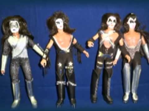 Figures Toy Company 8 Inch KISS Mego style figures review.
