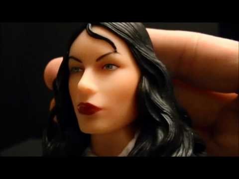 Video Review DC Direct 13 Inch Zatanna