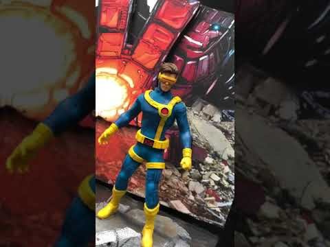 2019 NYTF Mezco One:12 Collective Cyclops Preview