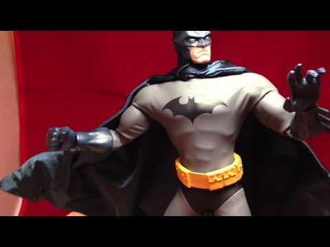 Medicom Hush Batman 1/6 Scale Figure Unboxing &amp; Review