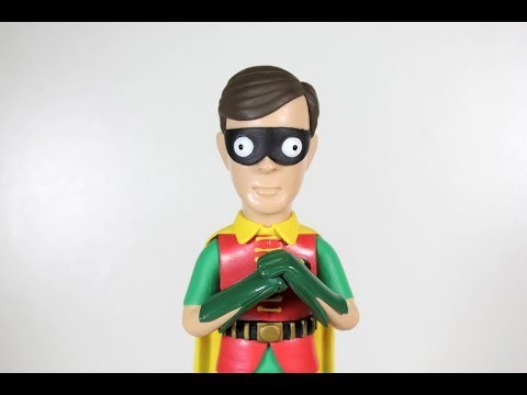 ROBIN Vinyl Idolz figure review