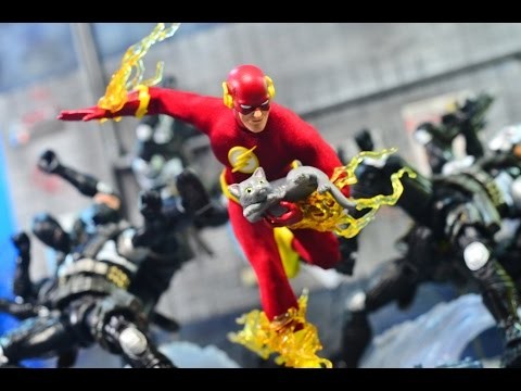 Mezco One:12 Collective The Flash Review