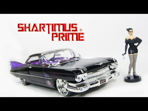 DC Bombshells Catwoman and 1959 Cadillac Coupe DeVille Die Cast Metals Jadatoys Model Car Review