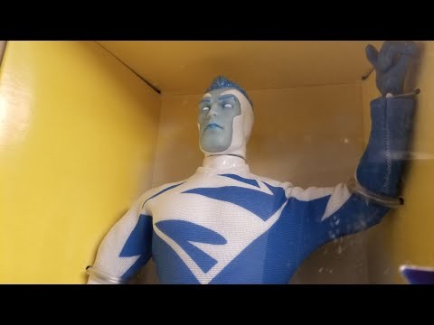 HASBRO 9-Inch Scale JLA SUPERMAN BLUE ACTION FIGURE REVIEW