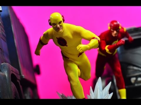 Mezco One:12 Collective PX Exclusive Zoom Review